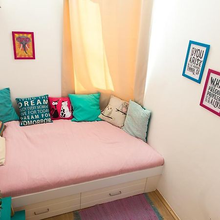Self Check-In Eco Studio In The Heart Of Buda บูดาเปสต์ ภายนอก รูปภาพ