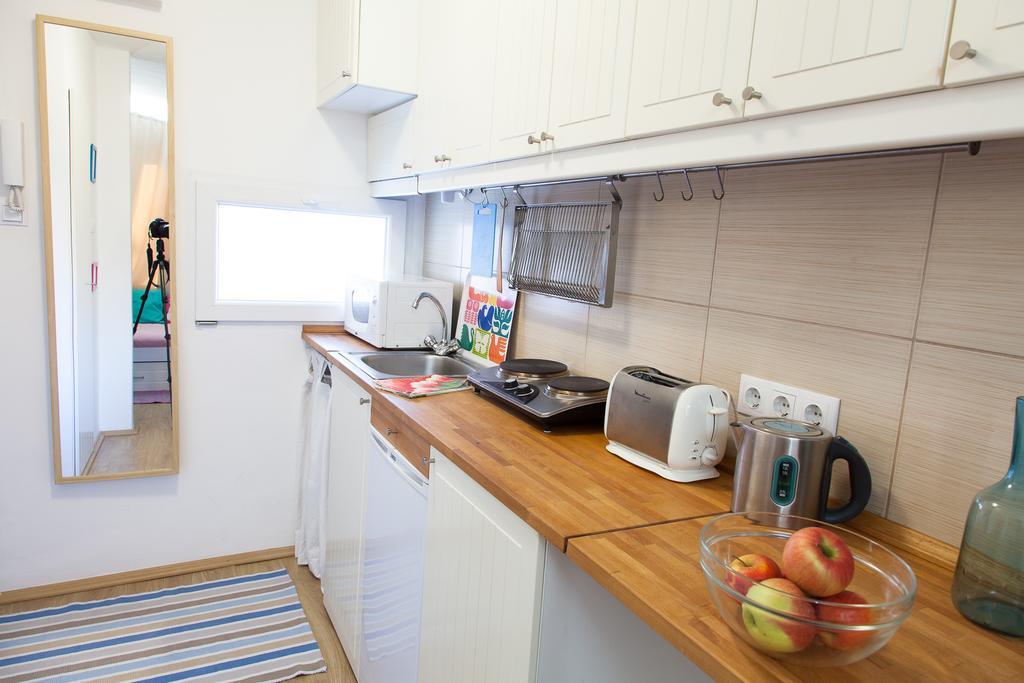 Self Check-In Eco Studio In The Heart Of Buda บูดาเปสต์ ภายนอก รูปภาพ